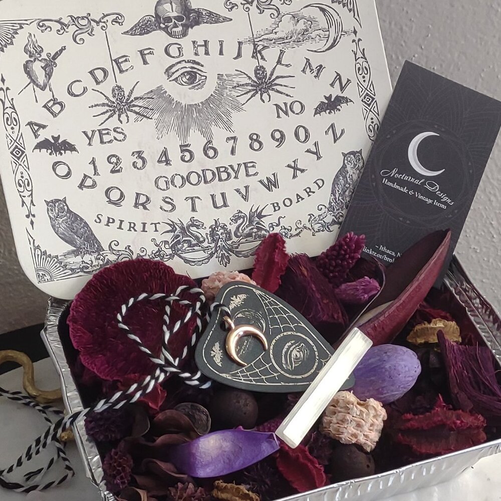 Witchy Snow Fae Potpourri Vanilla Bubblegum Scent with Selenite Blade & Add-ins